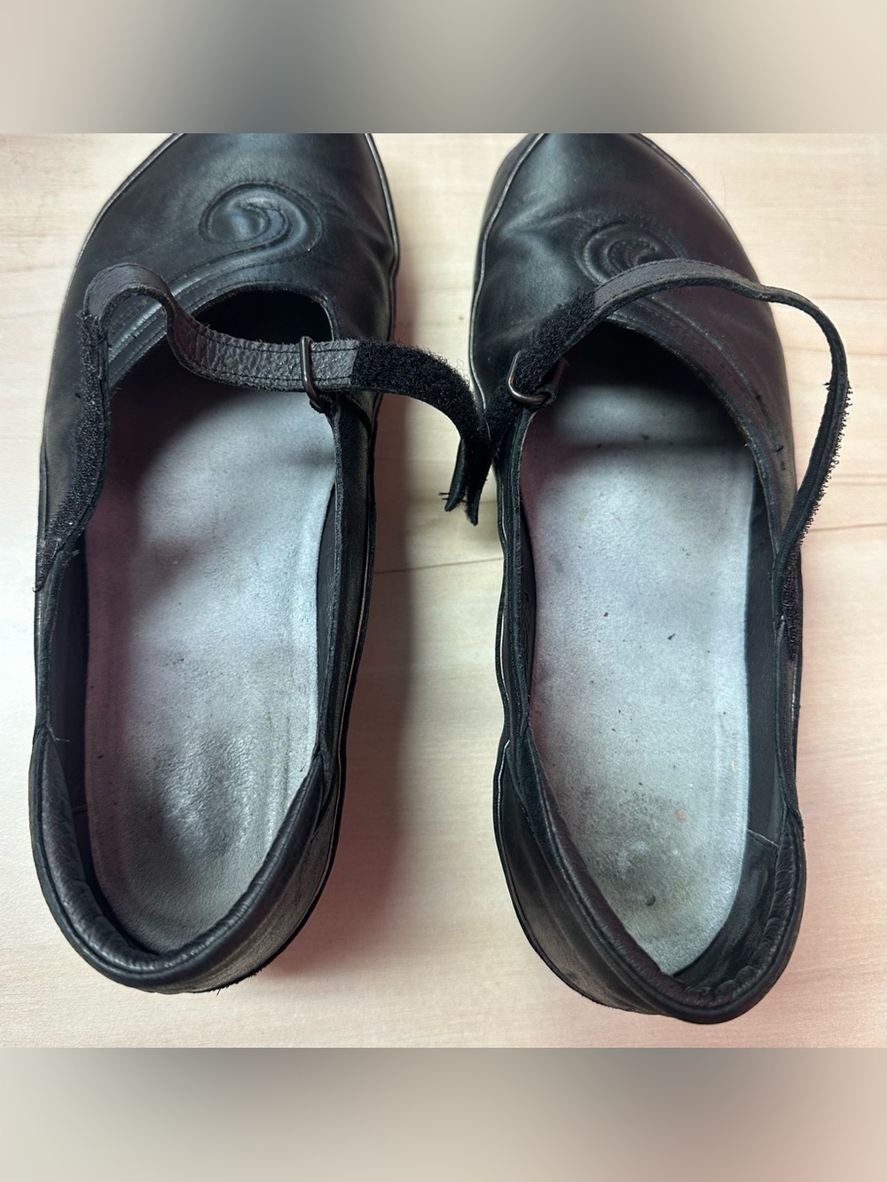 Naot Women’s Black Mary Jane Comfort Flats - Picture 9 of 9